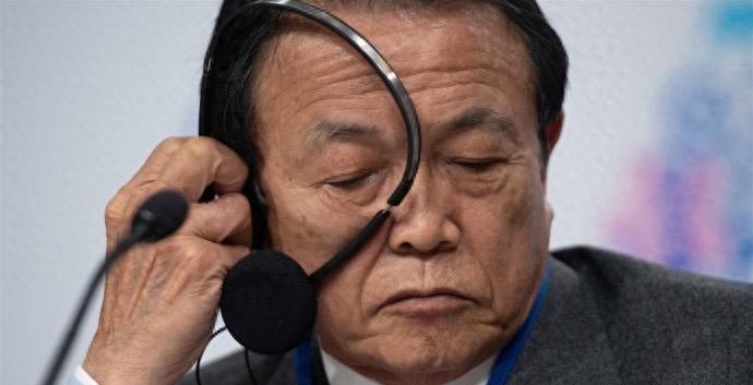 高市早苗要提前大选，党内大佬却蒙在鼓里，真能压住场面？高市早苗打算在1月23日