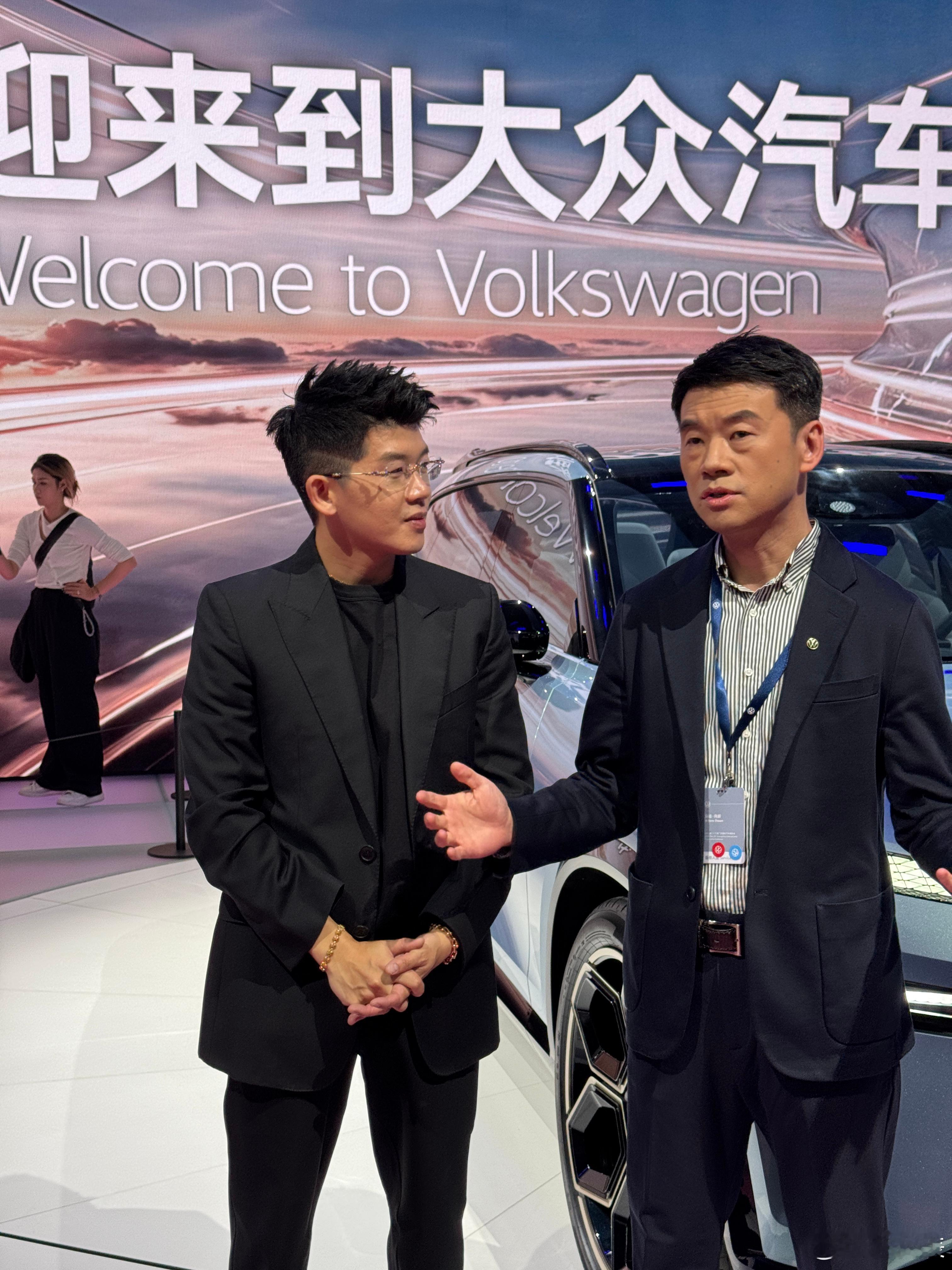 志斌工作照，删照片五块一张