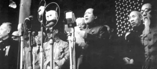 【毛主席做的这三件大事,让中国至今年获百亿!】建国之后，毛主席始终在思考，如何