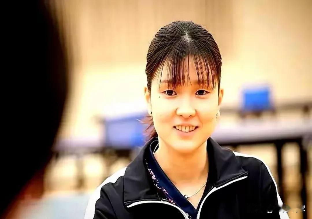 日本女乒今年表现极为亮眼的桥本帆乃香，接受采访被问及怎么看待孙颖莎，桥本帆乃香表