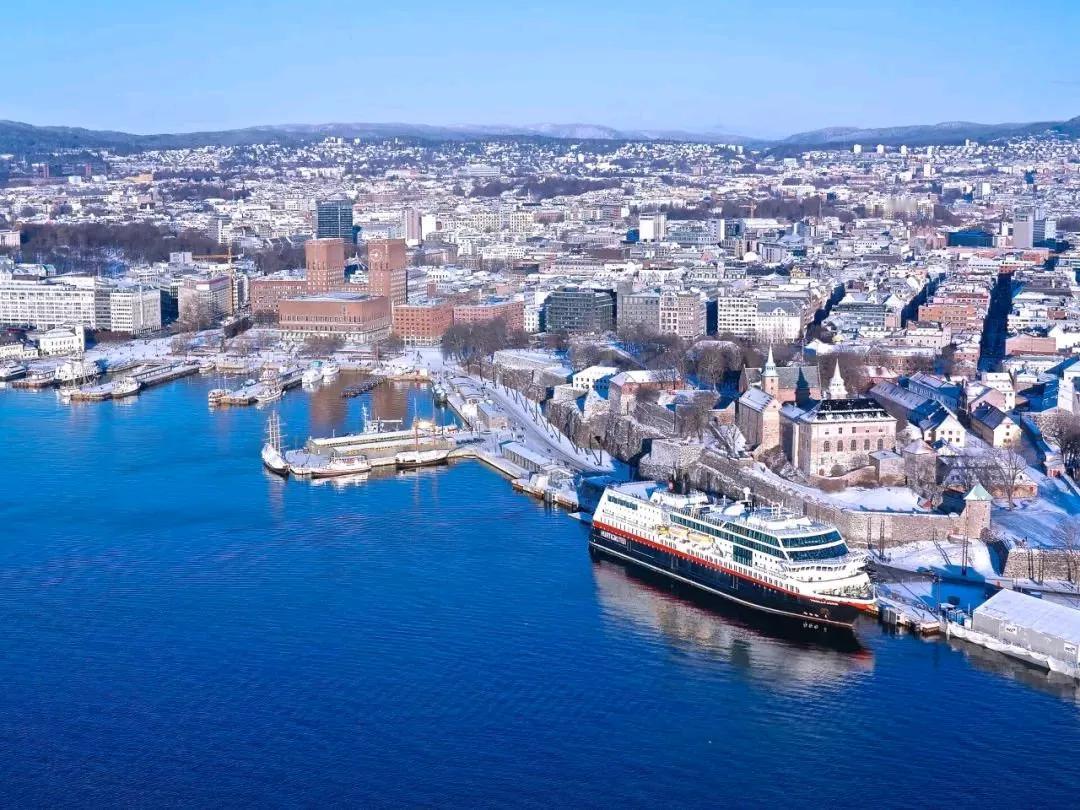 欧洲新闻网报道，当地时间16日，美国共和党参议员迪克.宾德宣布，由民主、共和两党