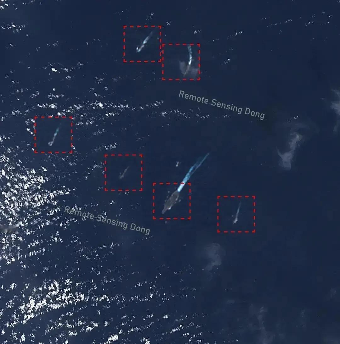 就在刚刚！美军突然官宣在南海黄岩岛东南海域打捞坠海战机，华盛顿号航母编队直接现