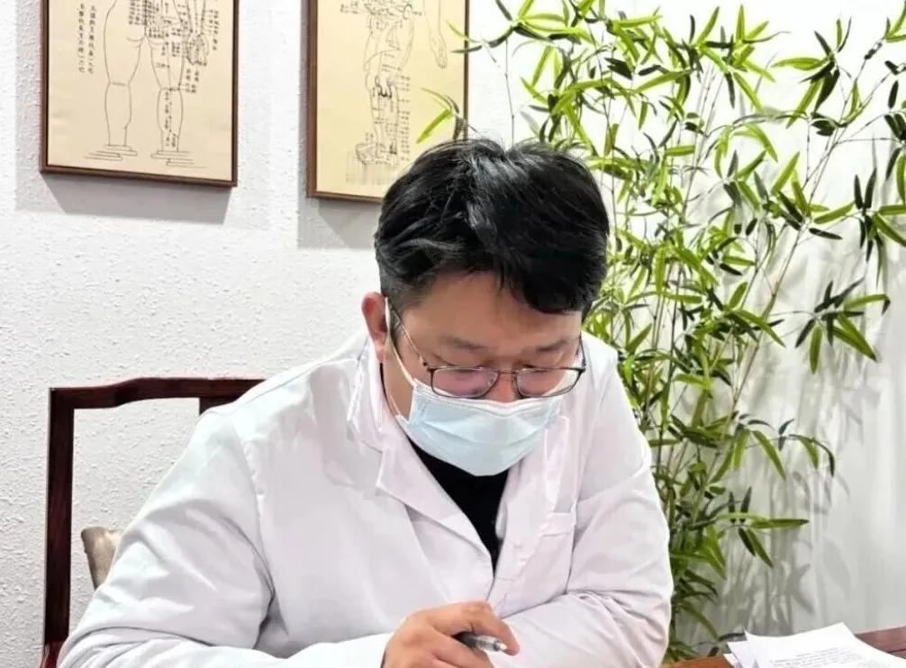 糖尿病的"大救星"来了！四味中药泡水，养阴生津、益气固本，血糖才不易复发我是中