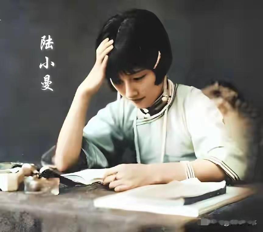 徐志摩热衷于“三角恋”。徐志摩结识林徽因的时候，林徽因才刚刚16岁，