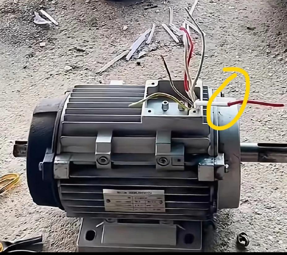 来了一个面试我厂7000元一月的电工，这个面试的也不知道是不是吹牛皮，一进来问我