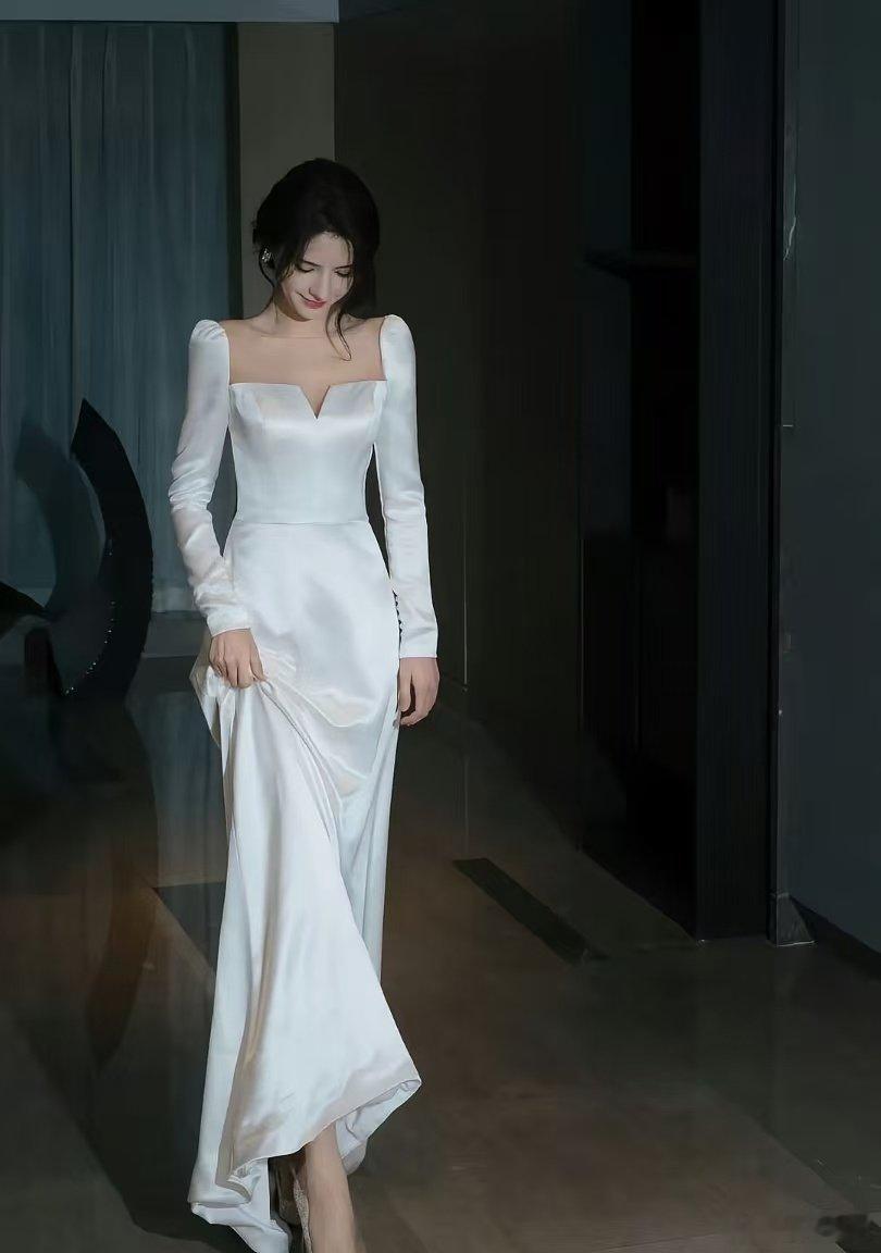 张予曦张予曦有的是力气和手段抛开精致滤镜，踏踏实实干活，扛物料搬货品，温柔外表下