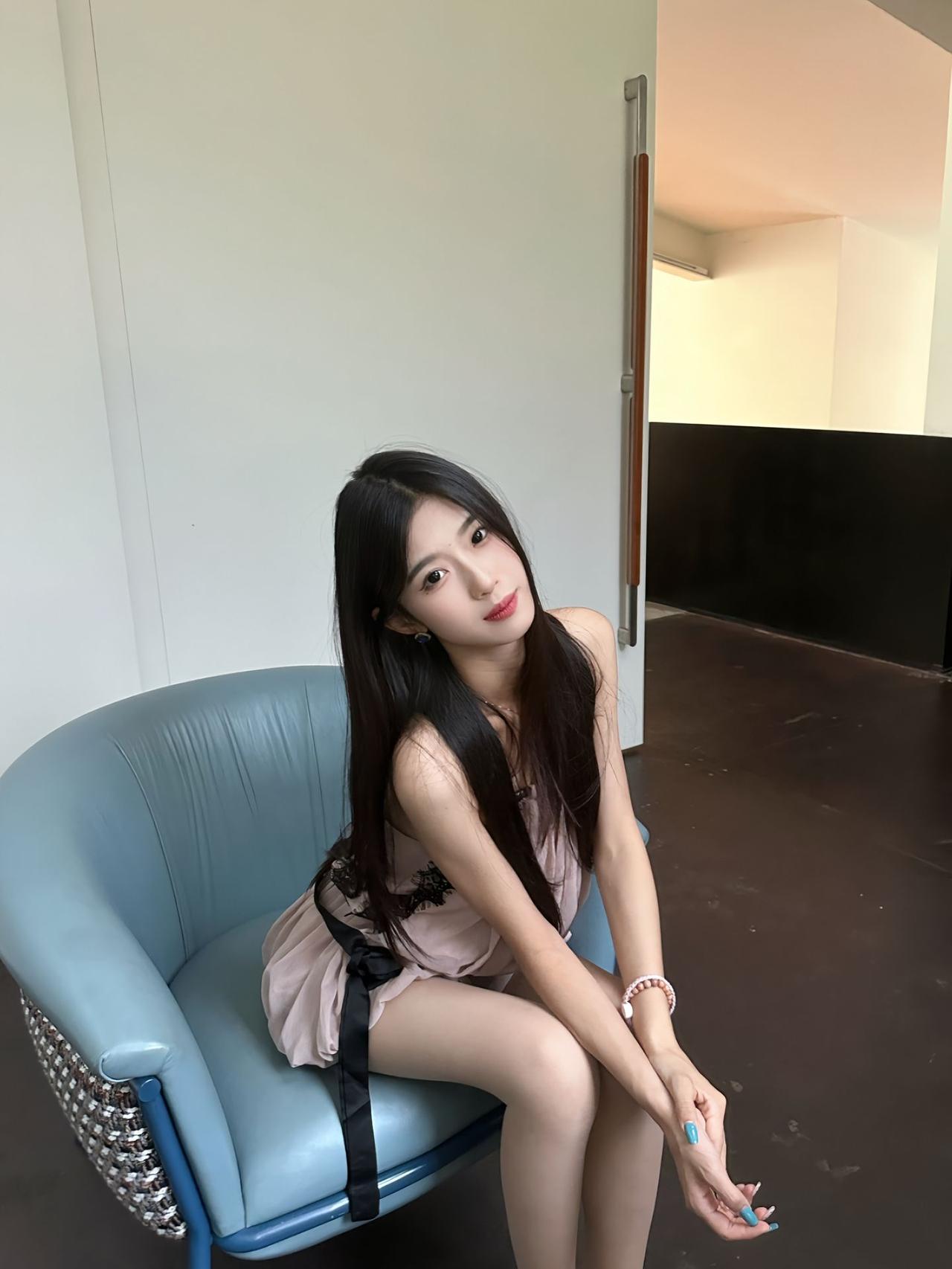 心里想着换手机果真坏了。