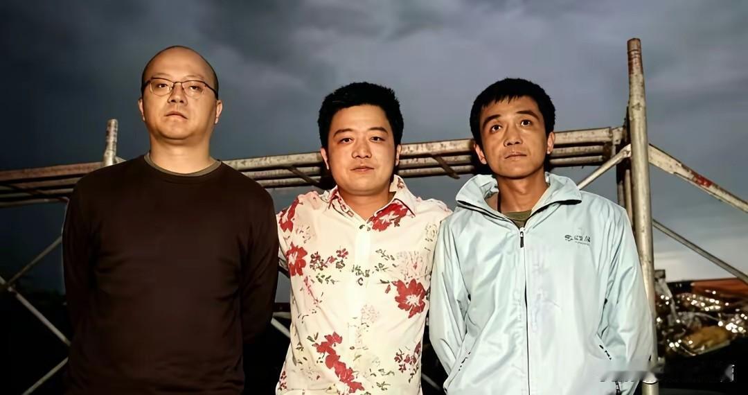 名噪一时的魔岩三杰，现在也是人到中年，步入人生下半场。窦唯（56岁）：定居河