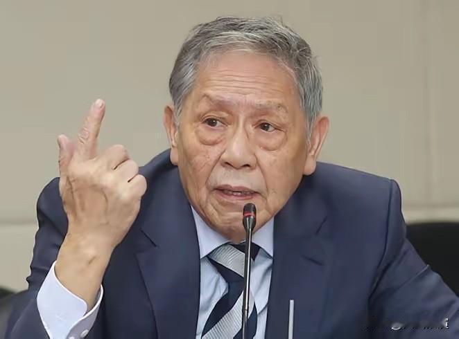 帅化民：不是我喜欢吹捧中国大陆的军武科技，反而我特别讨厌解放军的一个叫“远火”