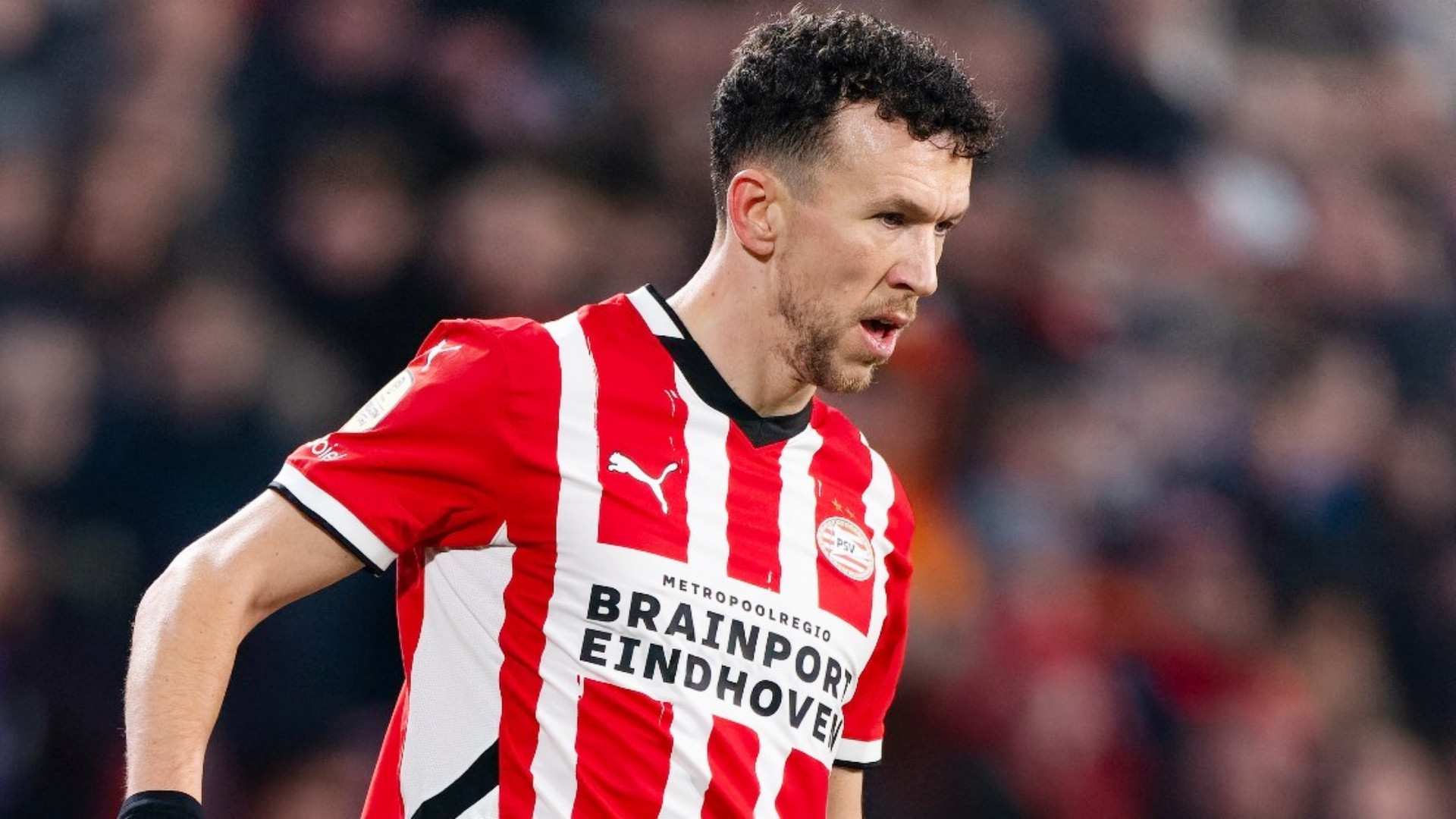 国际米兰正运作佩里西奇的转会，谈判已经重新启动。佩里西奇目前只待埃因霍温放行，