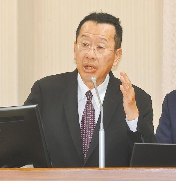 就在刚刚，台“国防部长”顾立雄发表声明，4月23日，针对高德地图登台，可