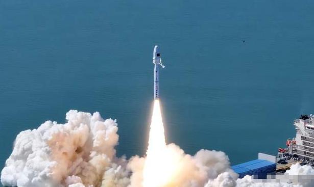 1厘米精度有多牛？威尼卫星解锁军事新能力，组网即领先威尼卫星的1厘米导航精度