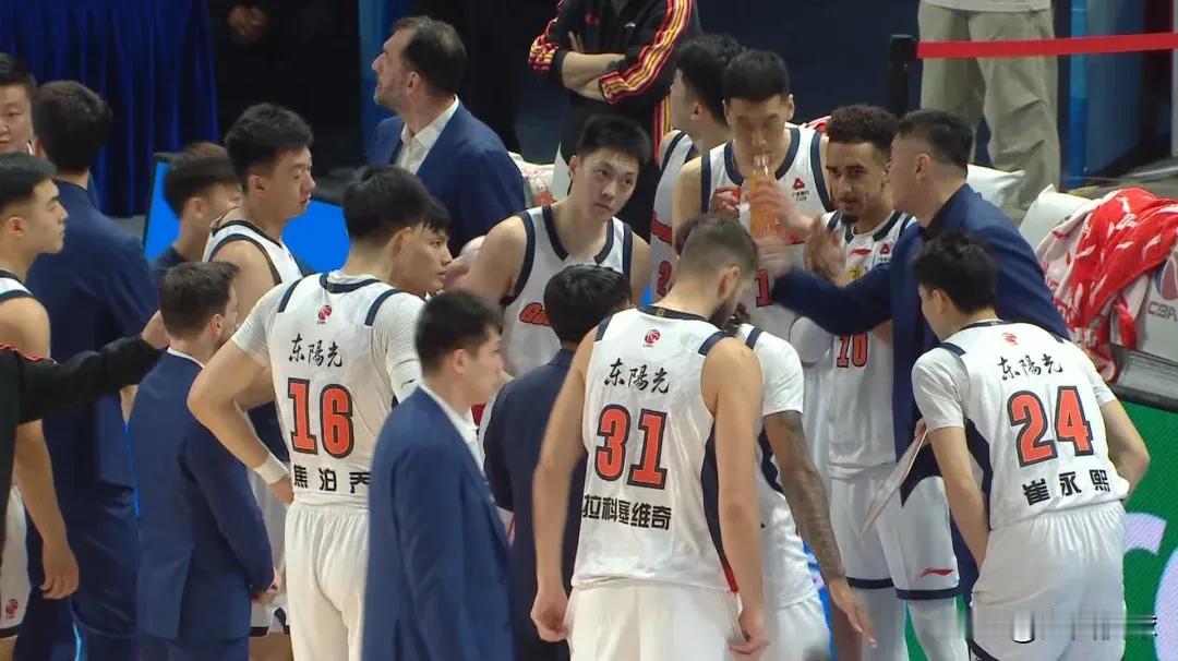 广东男篮重建大洗牌！CBA下赛季改革曝光！四名新外援人选浮现被北京队淘汰止步