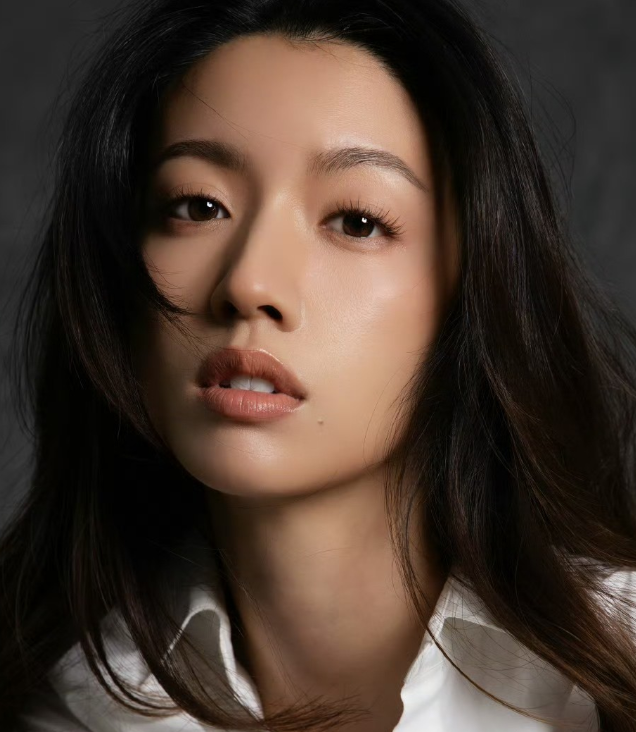 TVB花旦蔡思贝在社交平台郑重发文字里行间满是不舍，还夹杂着一些憧憬与祝福，这