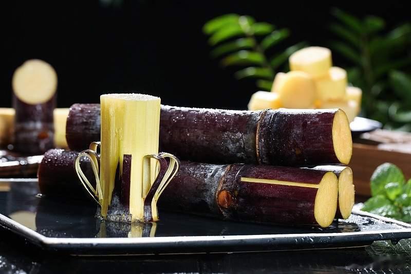 甲型H3N2毒株严重可导致呼吸衰竭最近，感染甲型H3N2流感的李女士躺在病床上，