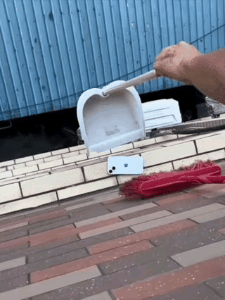 心痛到无法呼吸[笑着哭]