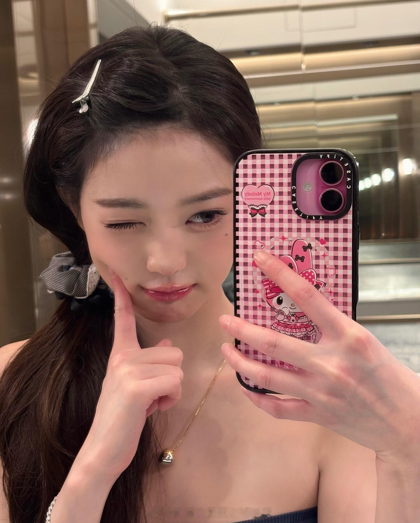 就要无刘海！！🙌张元英IG更新​​​