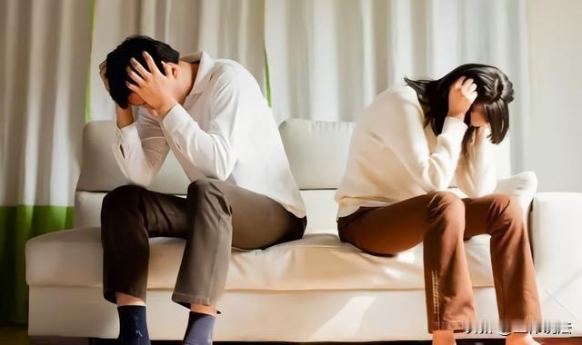 山东聊城，23岁女子和男友分手后，男友一直耿耿于怀，便在酒店开了间房，以见最后一