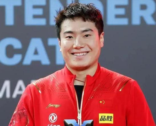 3-2惊天逆转，强势打爆日本张本智和！WTT中国大满贯男单首轮：梁靖崑王者回归赛