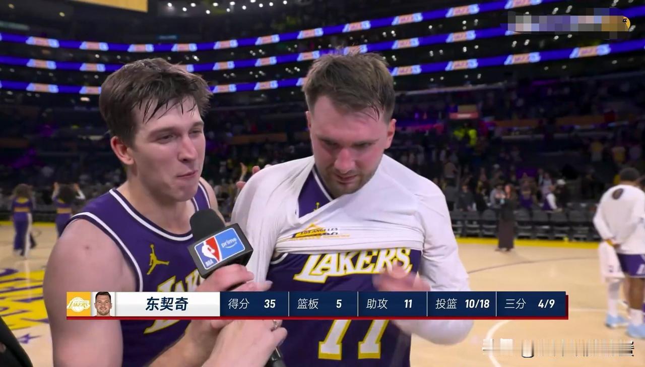 湖人双星东契奇和里弗斯的关系真是太好了！在今天湖人主场以129：119击败独行侠