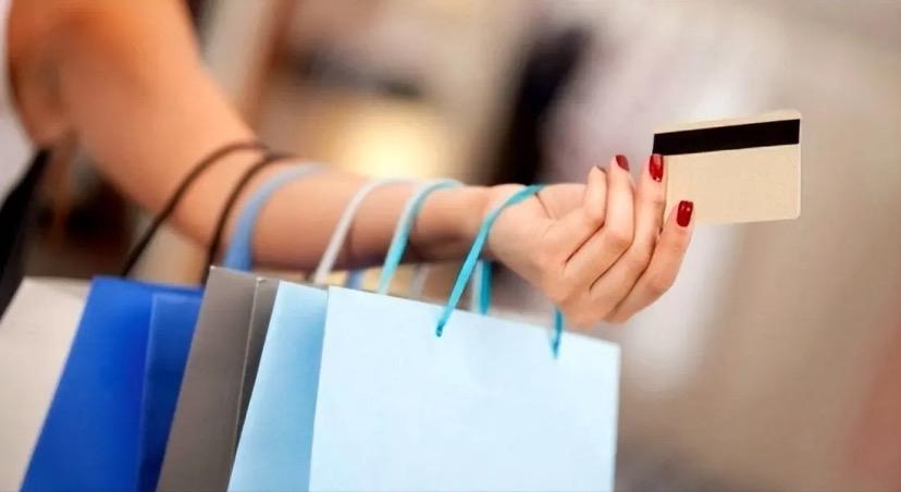 假期惊见女儿女婿消费大变样！90后集体告别“买买买”，背后原因太戳心这个假期