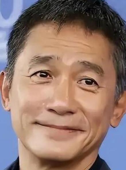 2026年4月13日，梁朝伟现身台北，为“金马电影大师课”开讲。他在台上透露，自