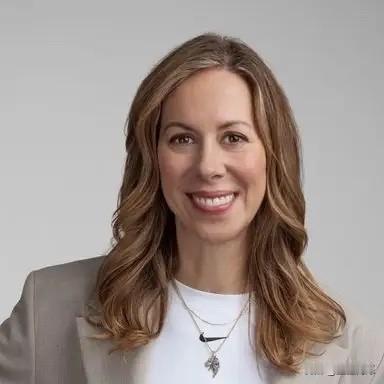耐克中国新来的女老板，上任不到四个月，干了一件让所有人都傻眼的事——把中国几千家
