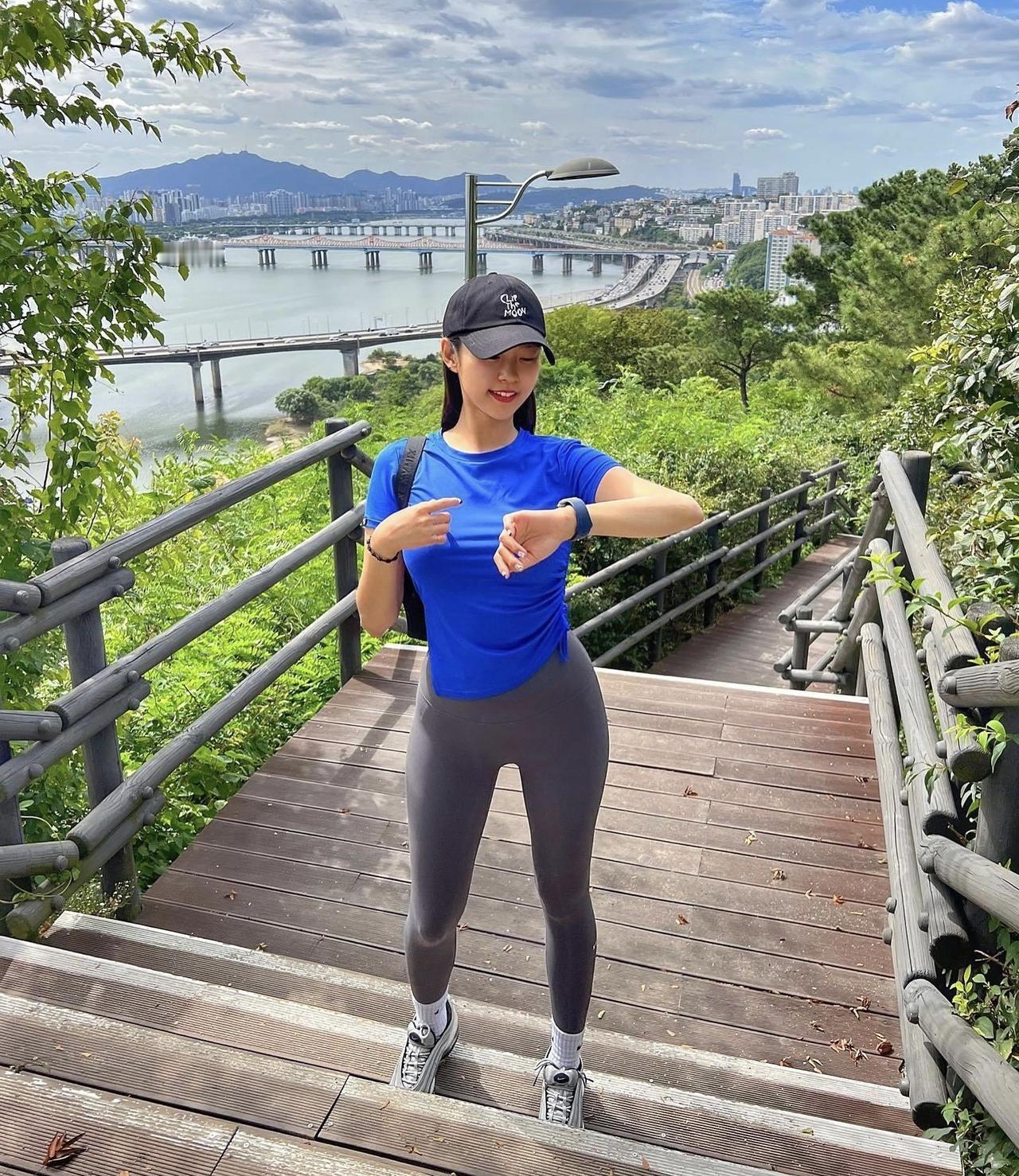 结束一周的工作，休闲户外运动，放松心情