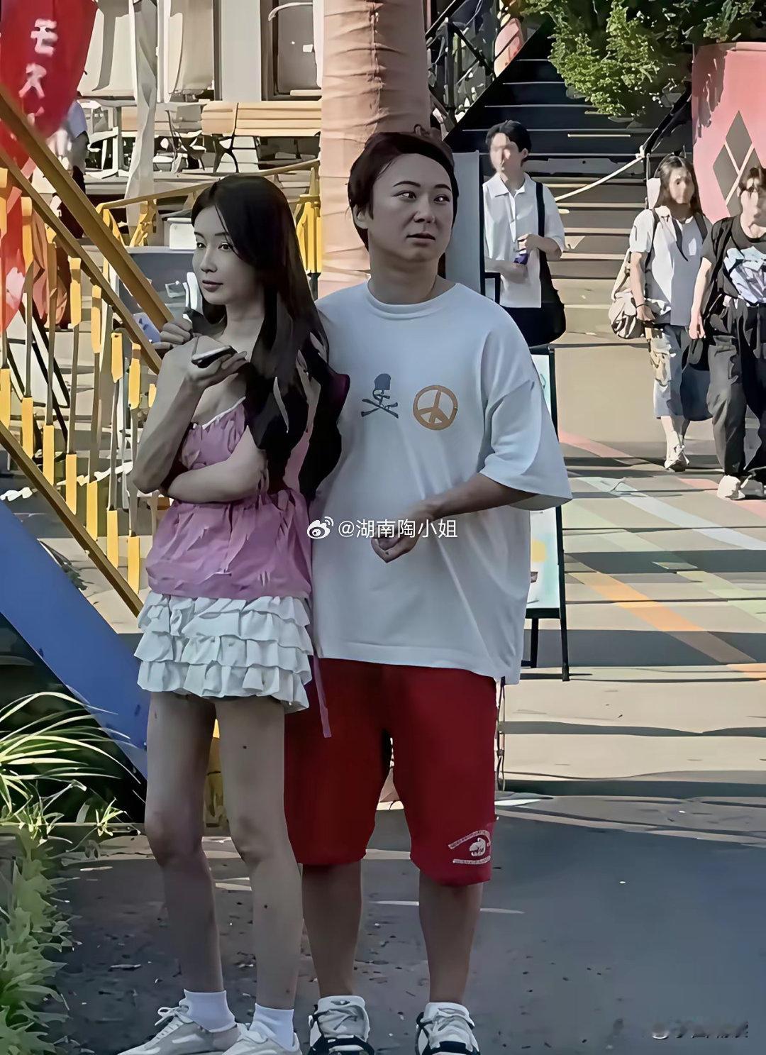 王思聪这脸型脱相的都快赶上他爸了，都是辛苦劳累所致吧？​​​