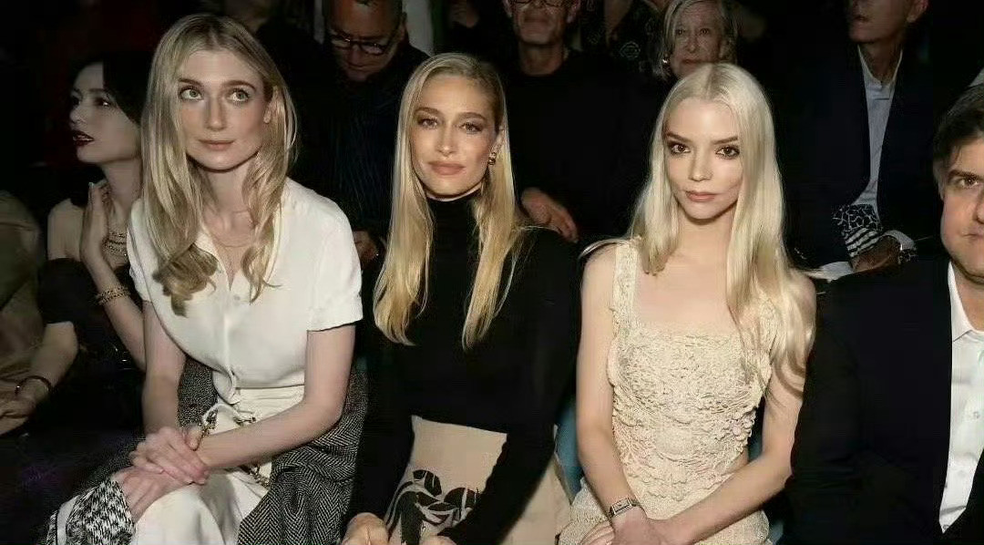 周也就在这么毫不知情的情况下赢了欧美人