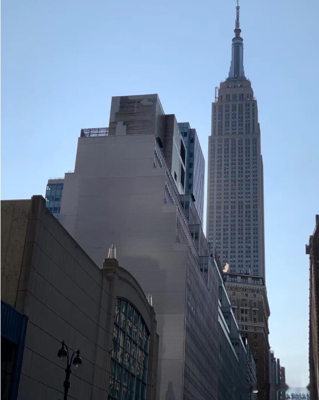 美国告诉你一个这个世界运作的底层规律美国这社会，残酷，把人性摸得透透的，这也是