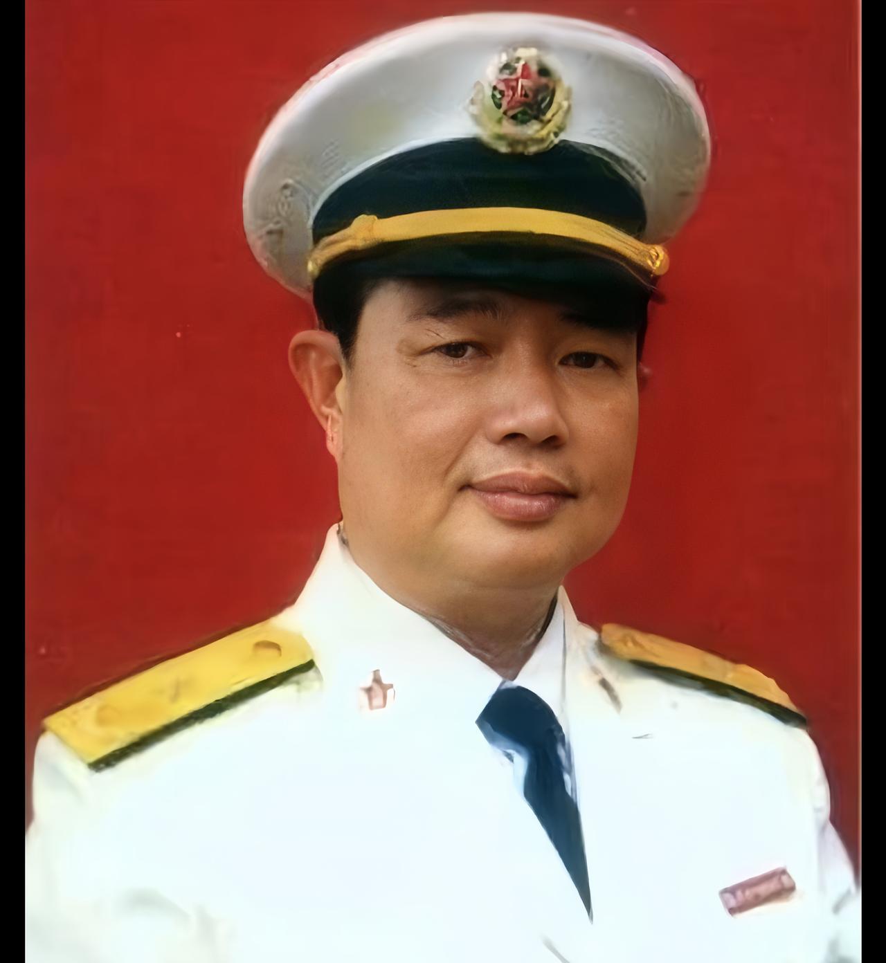 他下令开火时，上级的批复还在传真机上。南海突发冲突，陈伟文抓起通讯器直接反击。