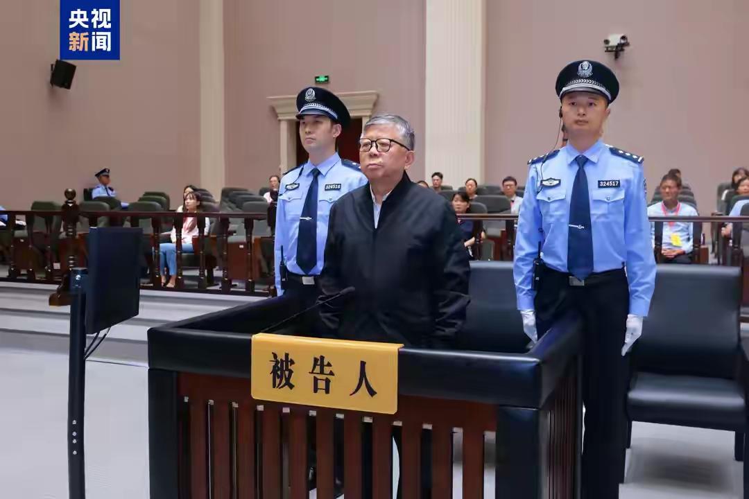 这位贪官的22个亿赃款是如何存放的？据央视新闻7月6日报道，最近南京市出了一名