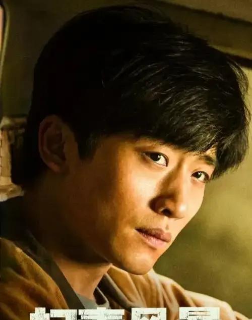 追剧《扫毒风暴》缉毒队伍在查″内鬼”时，杨威(吴幸键饰演)为什么要举枪自杀，又