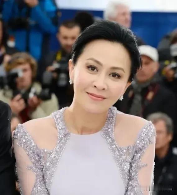 娱乐圈靠实力闯天下的8位独行侠[玫瑰]第1位，刘嘉玲第2位，张晚意第