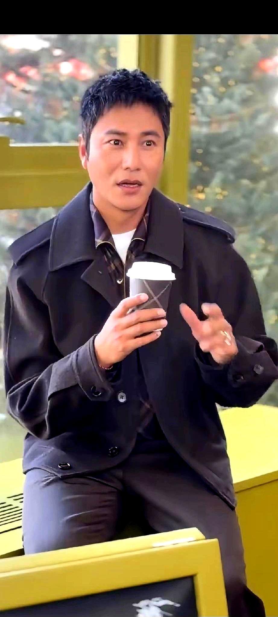 说陈坤是798塑化标本的，怕是没刷最近的动态。上个月崇礼Burberry活