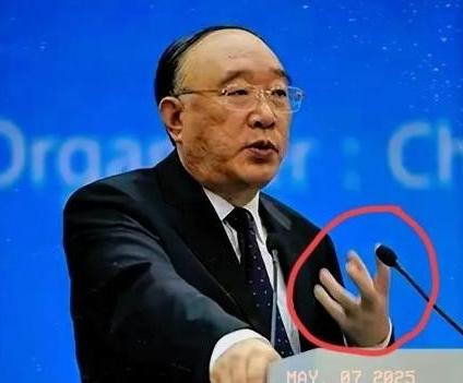 关税战打到头破血流，最坏的结果也就是7万多家美企全部撤走，每年损失6000亿美元