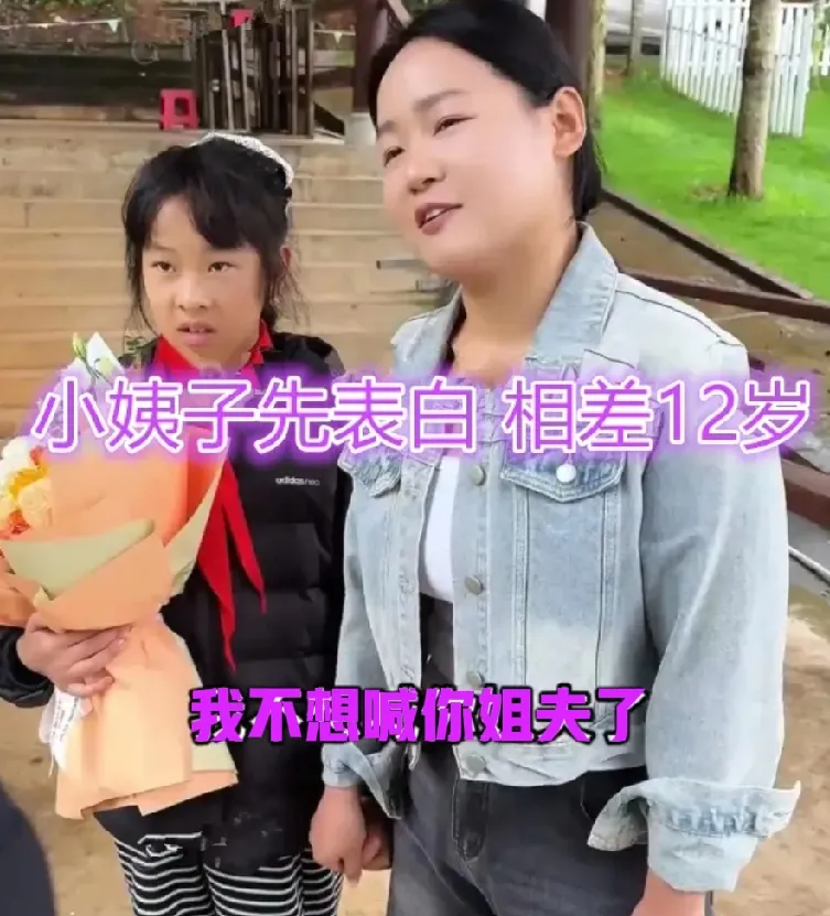 在云南，一男子丧偶后，独自带娃，又当爹又当妈，含辛茹苦把孩子带大，因有些事情不方