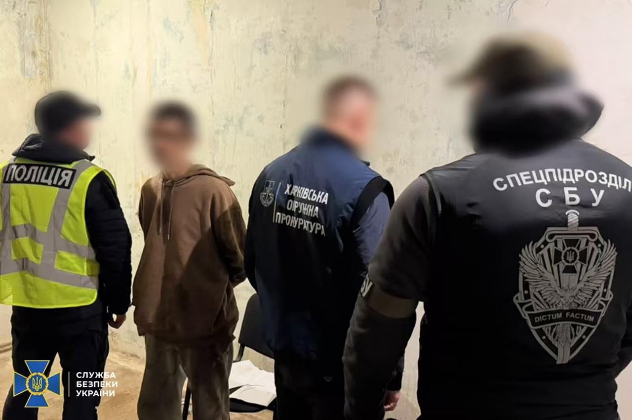 这件事情太离奇了，一名走散的俄军士兵，闯入房间扫射杀死5名正在睡觉乌军。最后，这