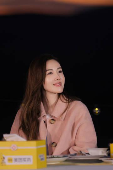 郭柯宇对李施嬅说了大实话！她说李施嬅幸亏没和车崇健结婚，被那样一个傻瓜爱上也是