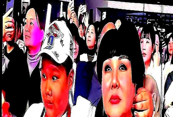 郭德纲这盘棋下得真绝。99%的股份攥在媳妇王惠手里，却把小儿子喂到170斤路都走