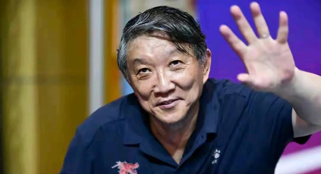 宫鲁鸣真的厉害！三个关键细节的把控，帮助中国女篮逆转澳大利亚中国女篮这场胜利展现