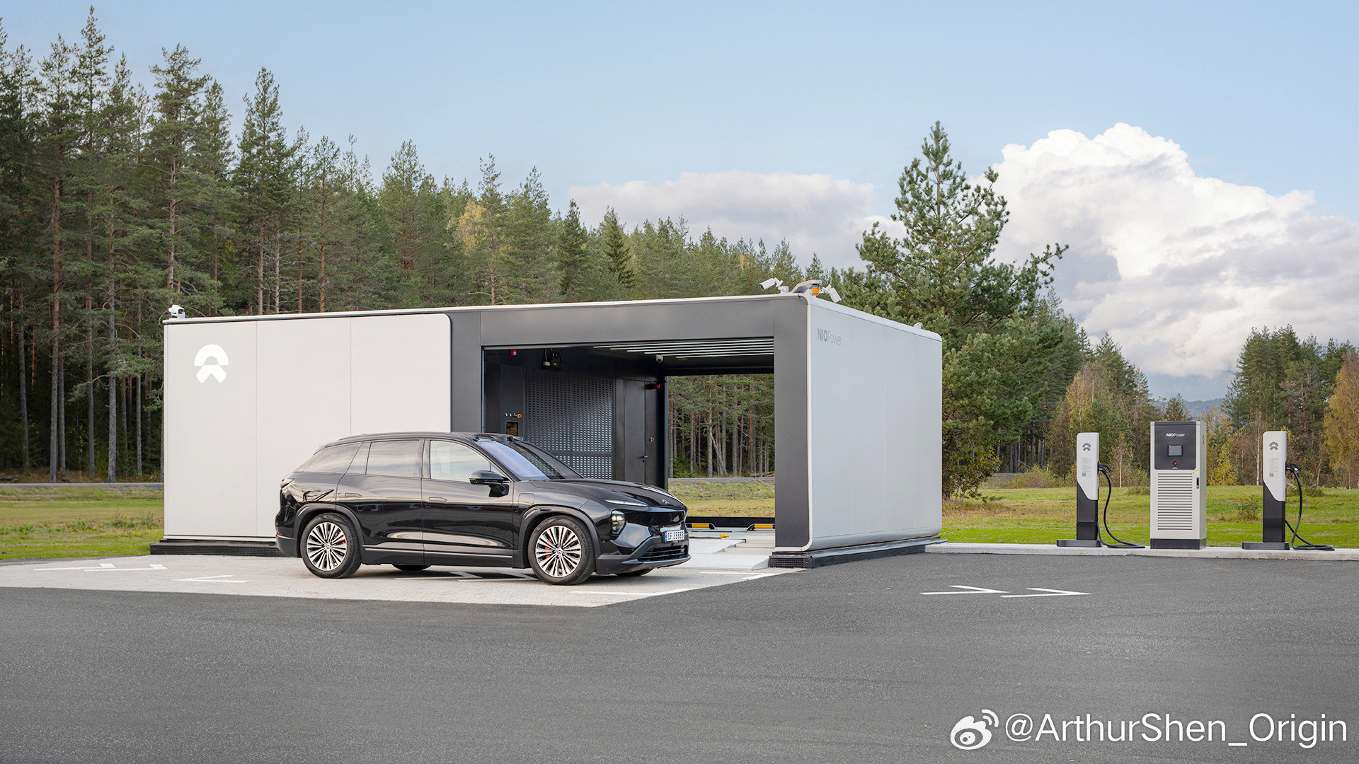 蔚来欧洲先享受的人已经为自己省下了47个小时。这位挪威车主现身说法，告诉大家换