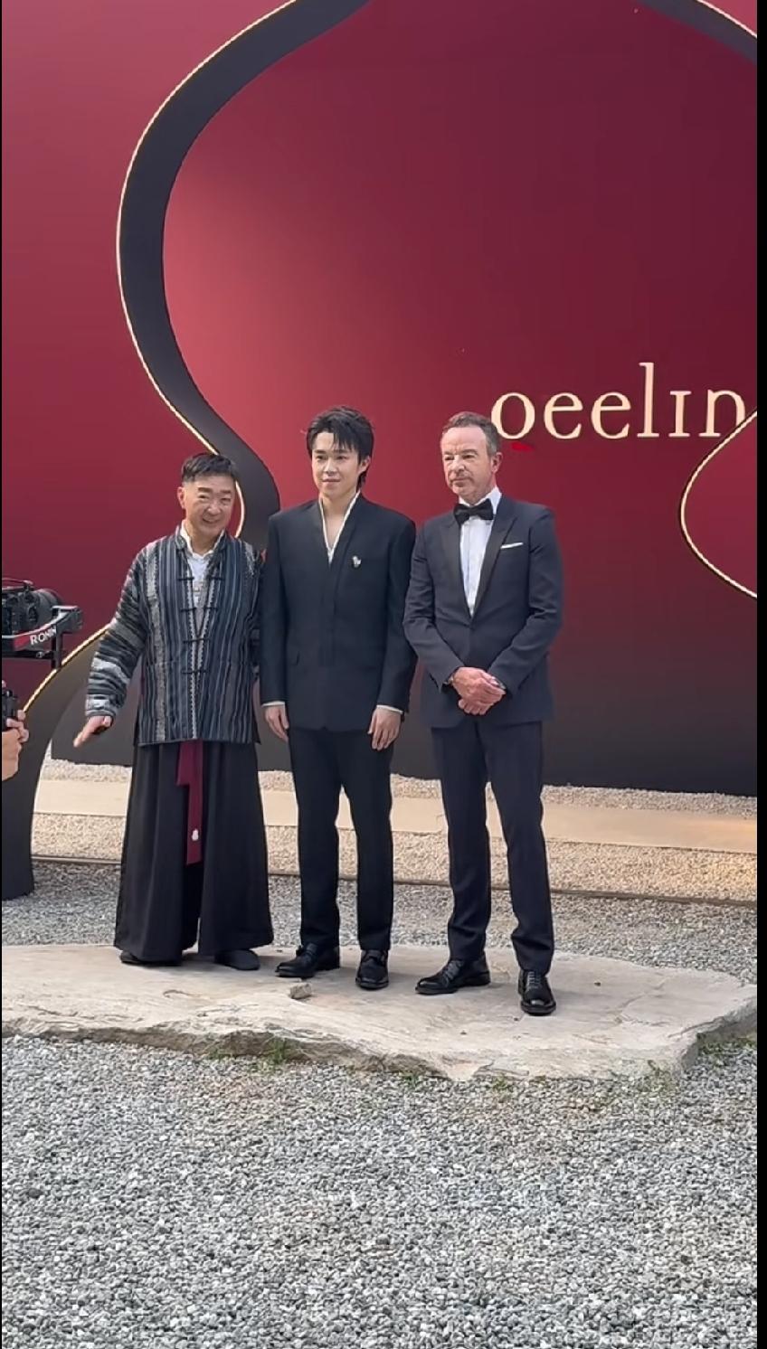 救命！王楚钦这波西装杀，直接帅到失语🥵谁懂啊家人们！今天刷到大头出席Qe