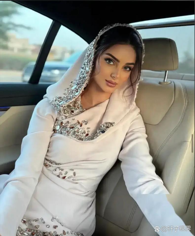 伊朗的国名在波斯语里，就是“雅利安人的土地”。一个德黑兰的年轻人会纠正你，我们