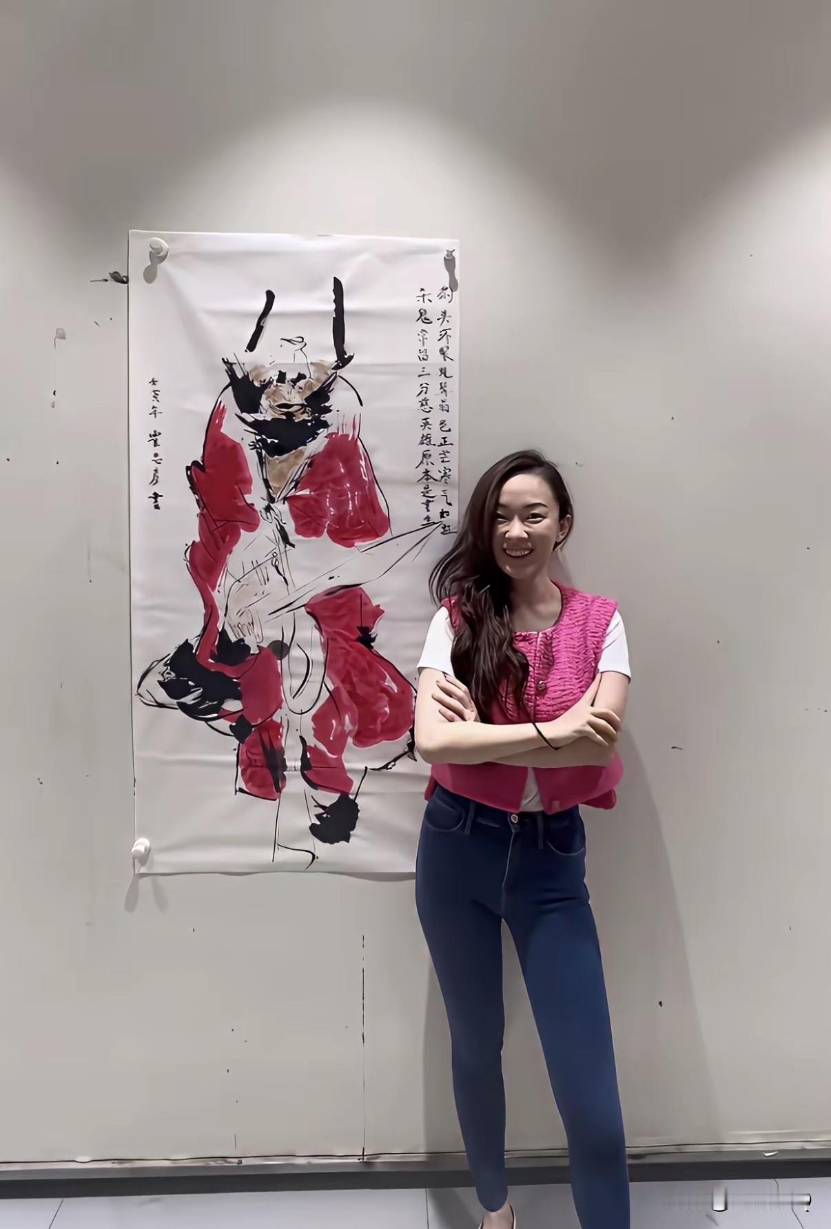 霍思燕还真多才，原本以为她半隐退不当演员后就养宠物花草过着养尊处优的日子，没想到