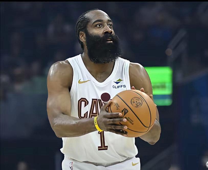 2-0！骑士115-105击退猛龙，这3位球员是当之无愧的赢球功臣！1. 米切