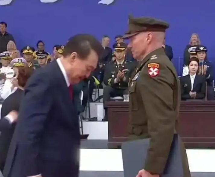 韩国向美国告中国的状！2025年4月22日，韩媒报道中方向韩发出“警告公文”！禁