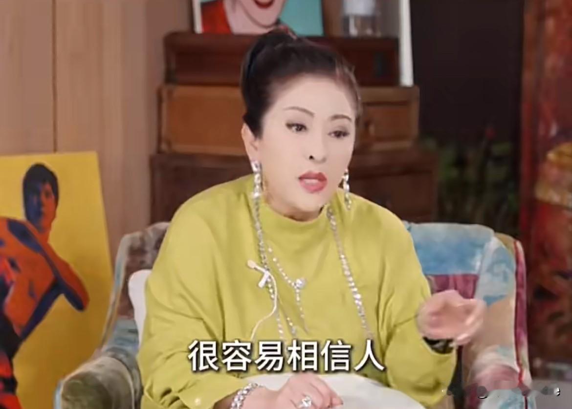 12月18日，向太分享向佐被骗经历！也就向太把500万说的跟500块一样！向