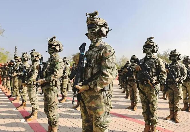 全球最小迷你导弹，现身中巴联演，巴军只试射了一次，就爱不释手万万没想到，中巴“